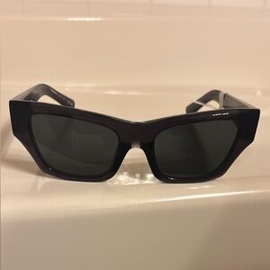 Burberry Black Rectangular Sunglasses with Dark Lenses